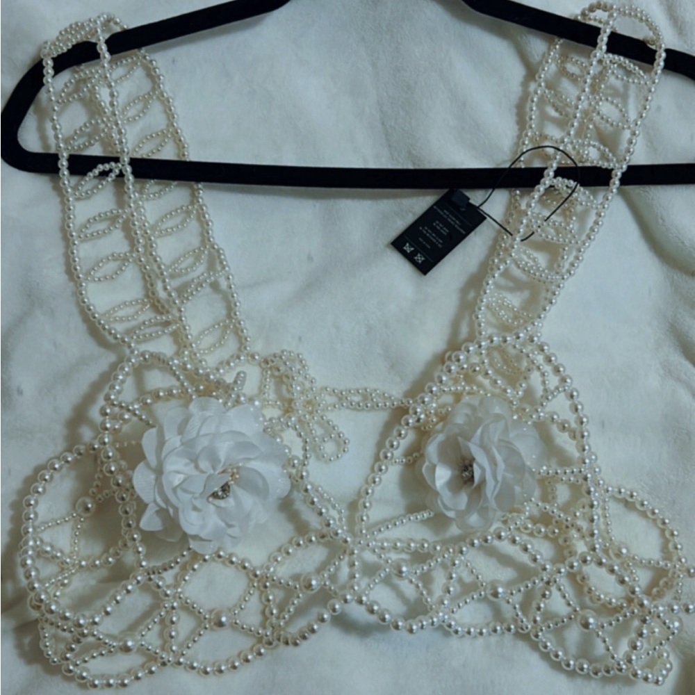 Finesse Pearl top